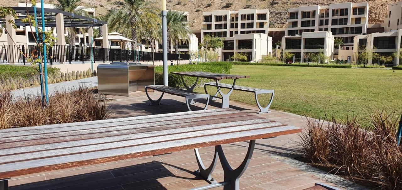 One 2Bhk Elegant Apartment In Muscat Bay 03 Eksteriør billede