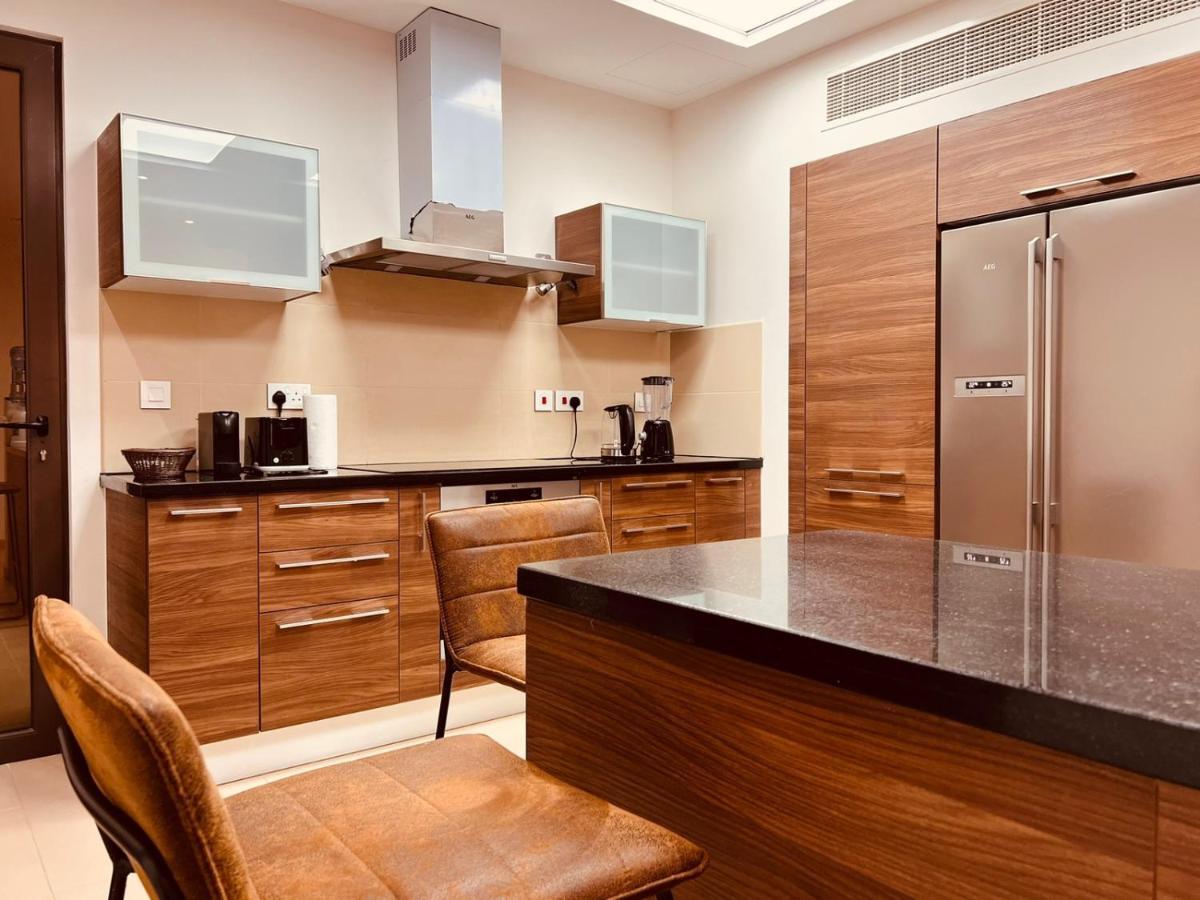 One 2Bhk Elegant Apartment In Muscat Bay 03 Eksteriør billede